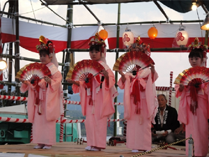 萩越ヶ浜厳島神社管絃祭の画像4